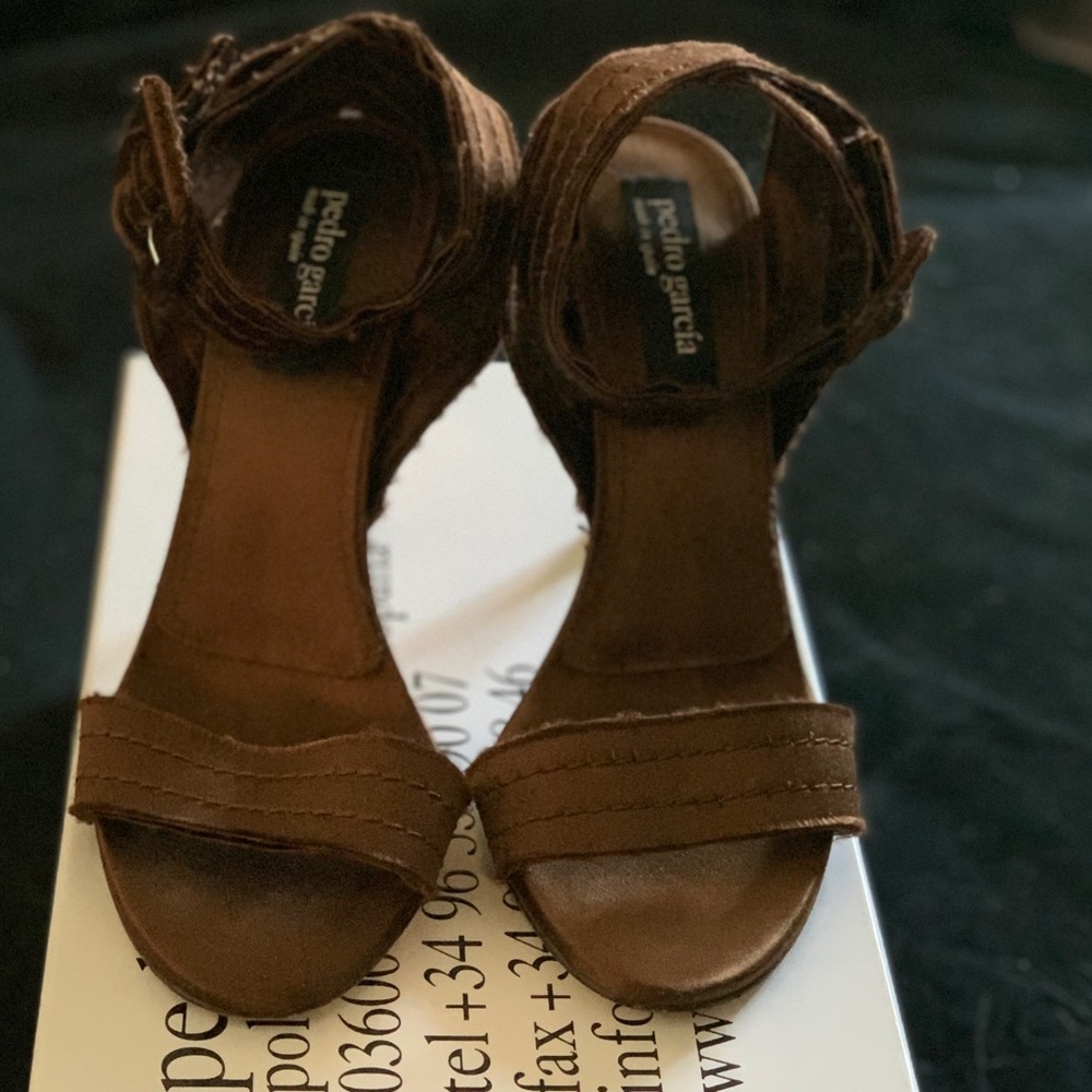 Pedro Garcia size 39 heels